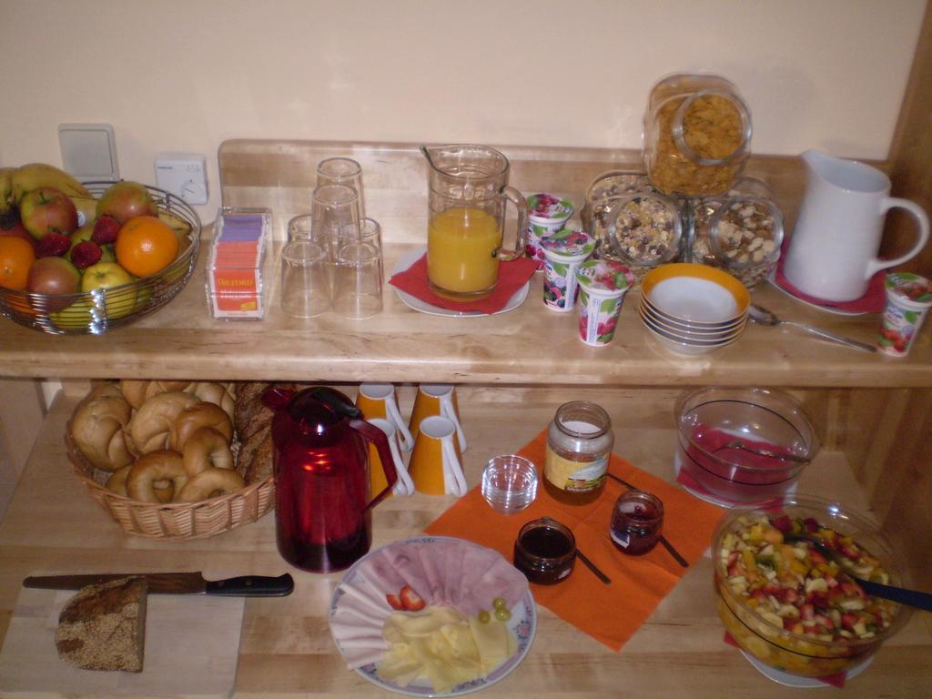 Gaestezimmer Rieder Staatz Экстерьер фото