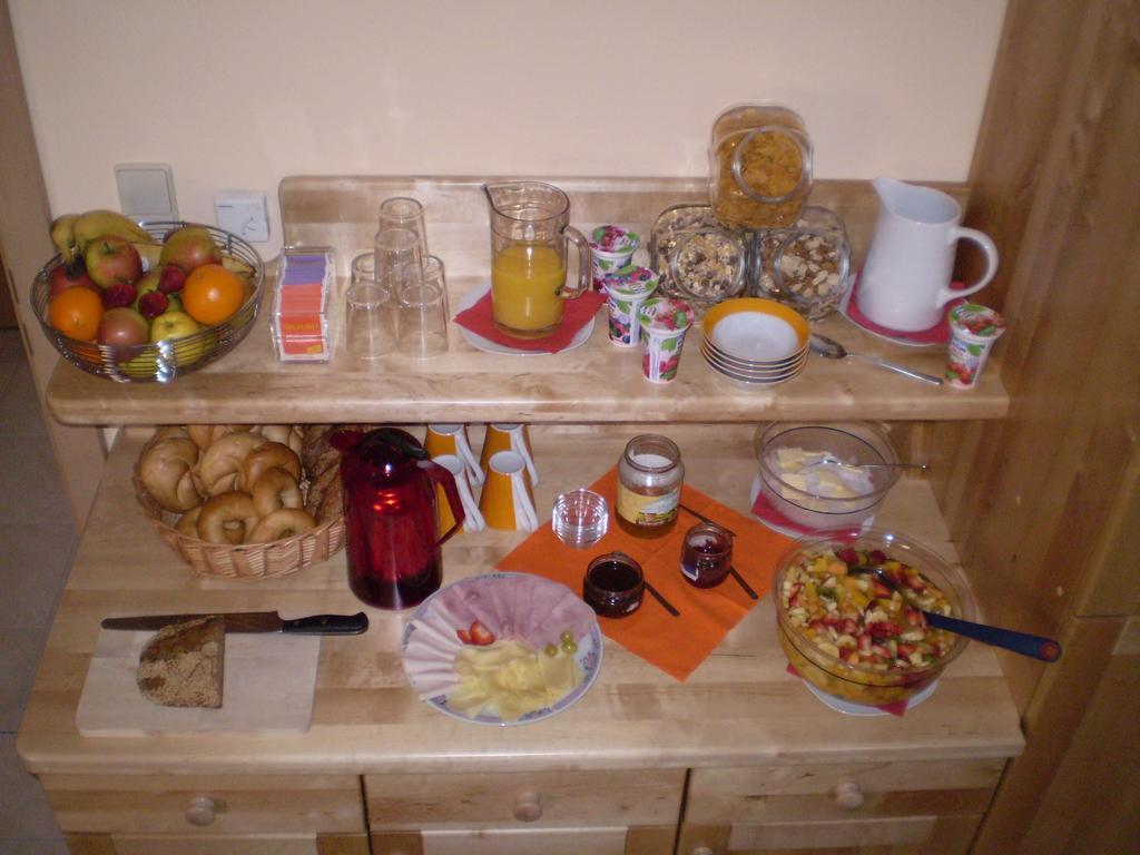 Gaestezimmer Rieder Staatz Экстерьер фото